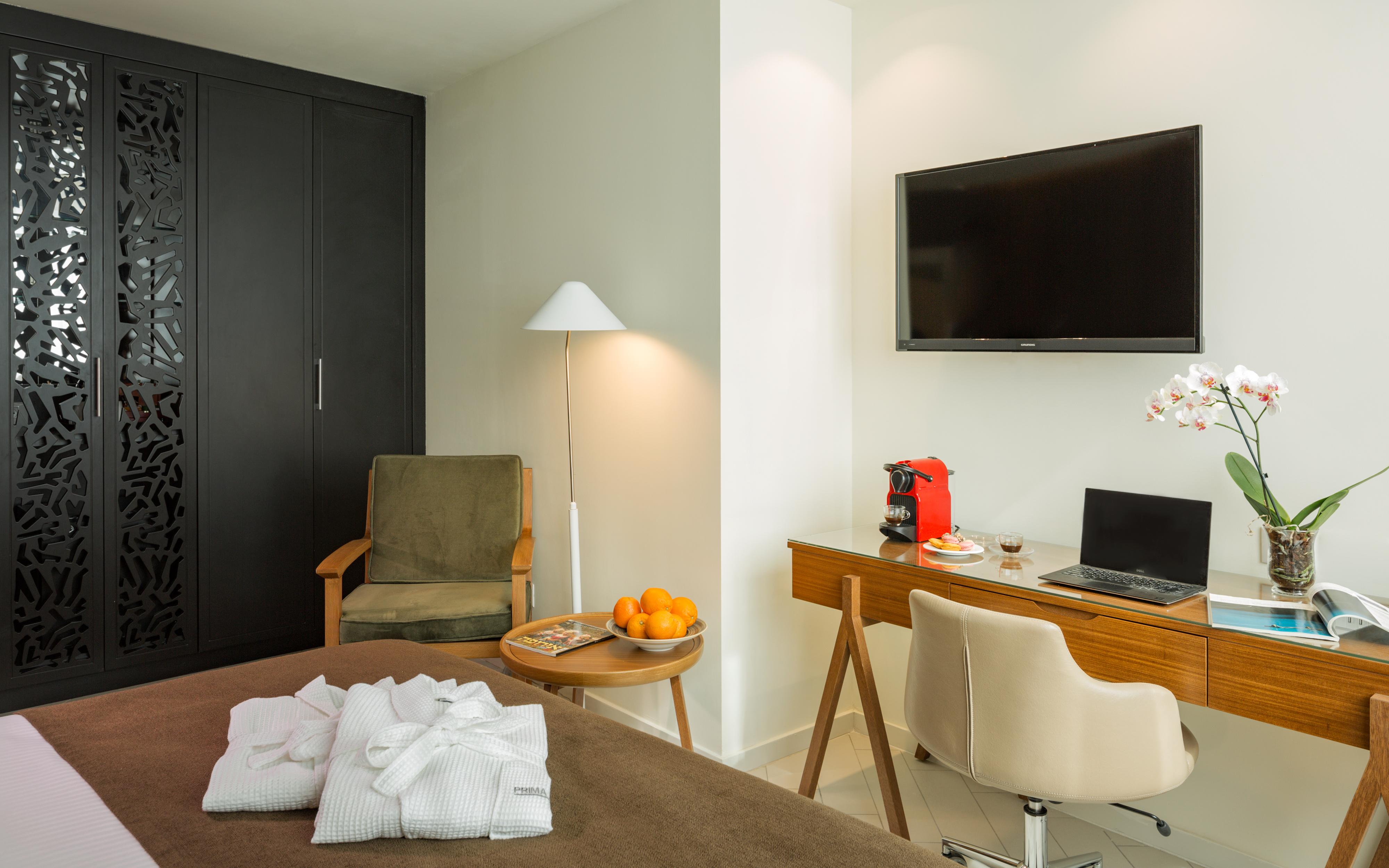Prima Millennium Hotel Ra'anana Buitenkant foto