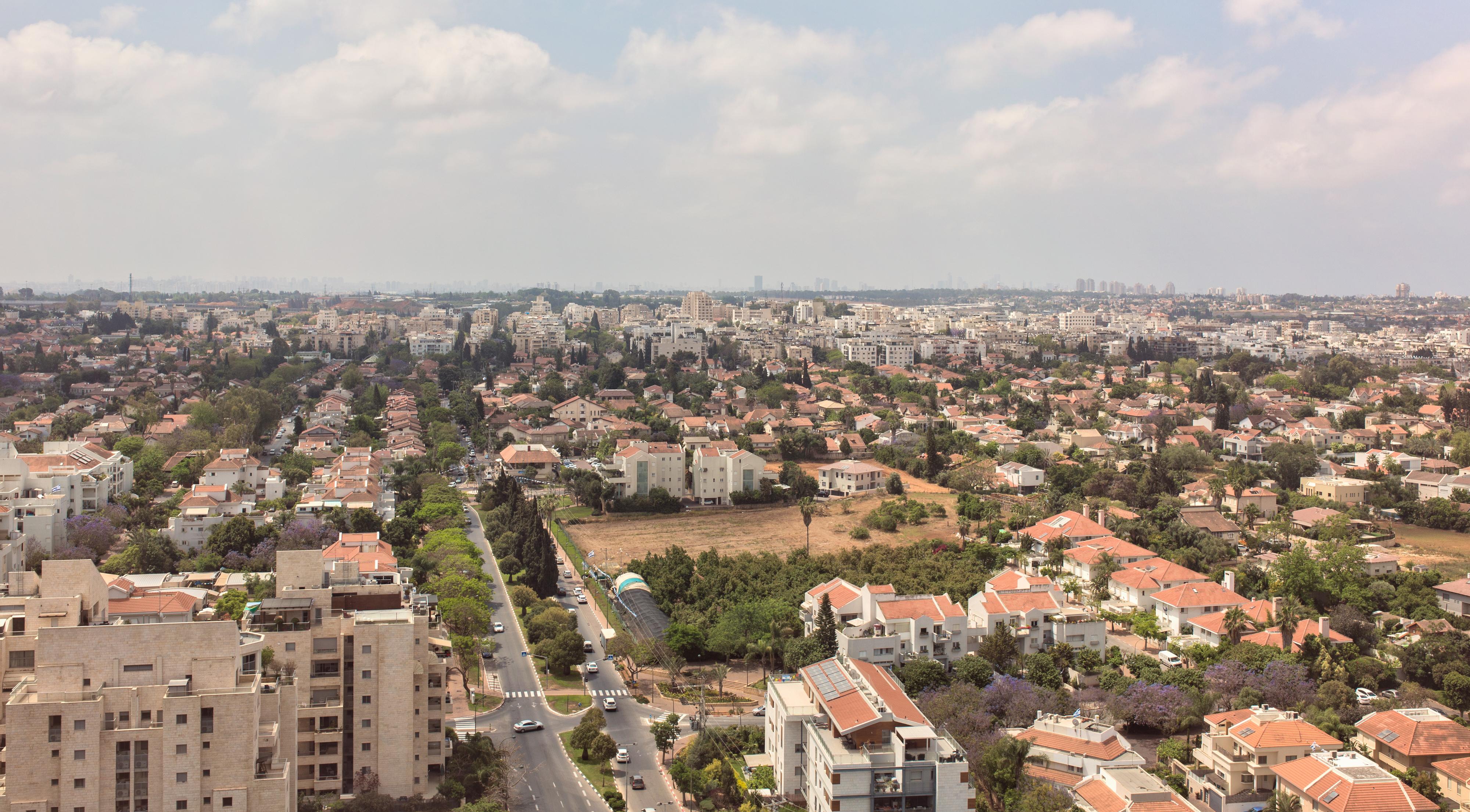 Prima Millennium Hotel Ra'anana Buitenkant foto