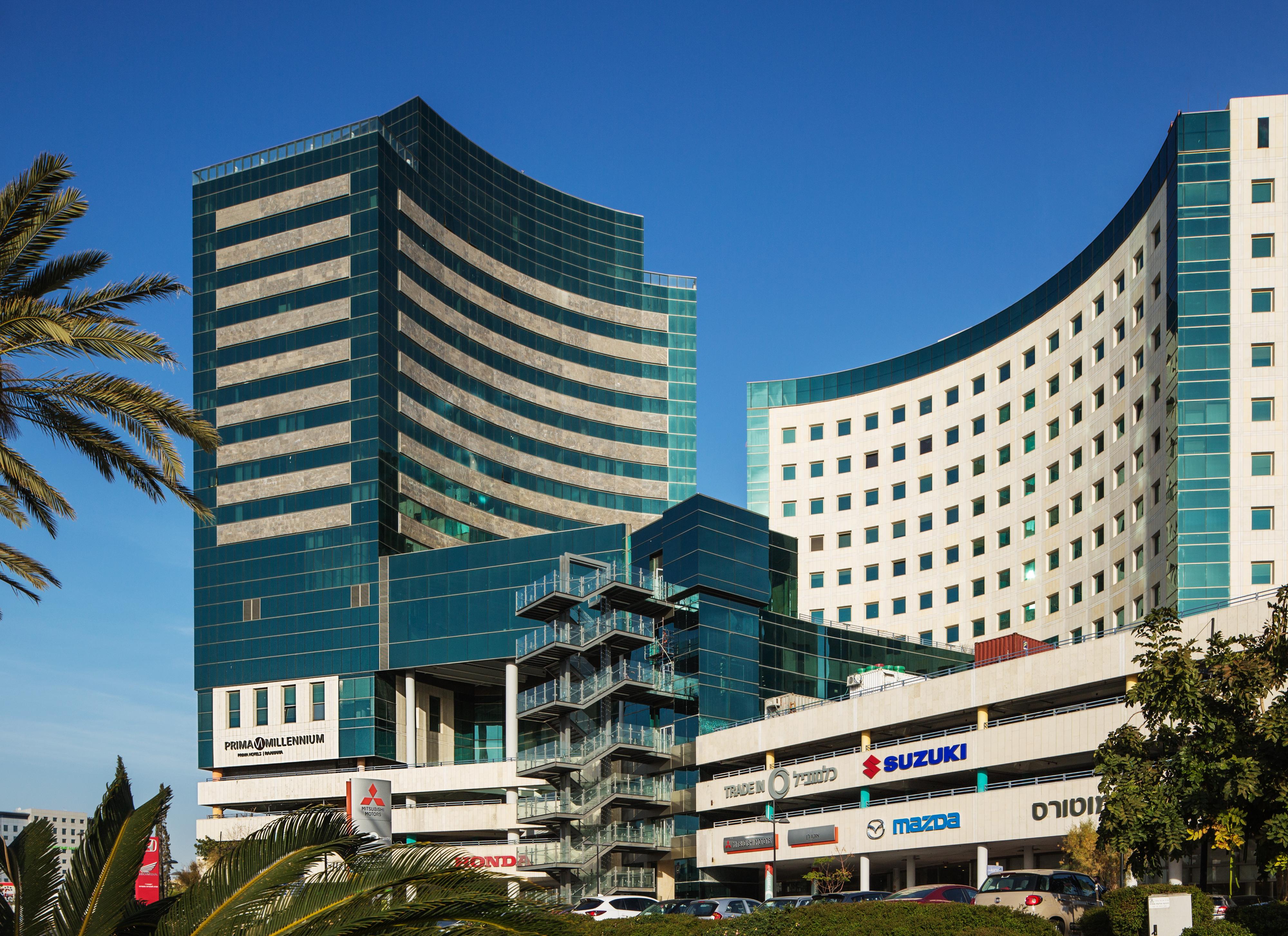 Prima Millennium Hotel Ra'anana Buitenkant foto