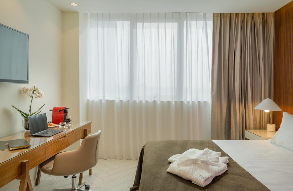 Prima Millennium Hotel Ra'anana Buitenkant foto